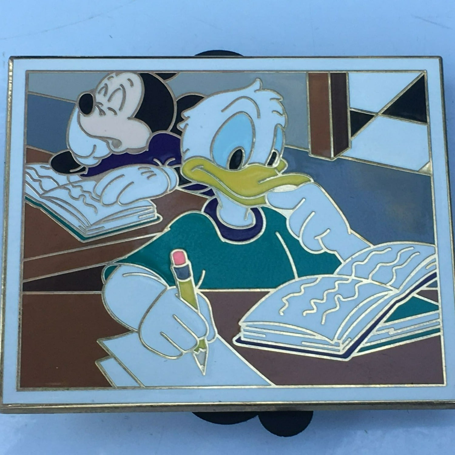 X 上的Disney Pins Blog：「The complete collection of Disney Pin Trading Pop-Up  Books!   / X