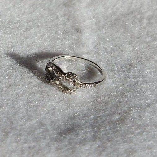 Sterling Silver Bow-Tie CZ Ring Size 6