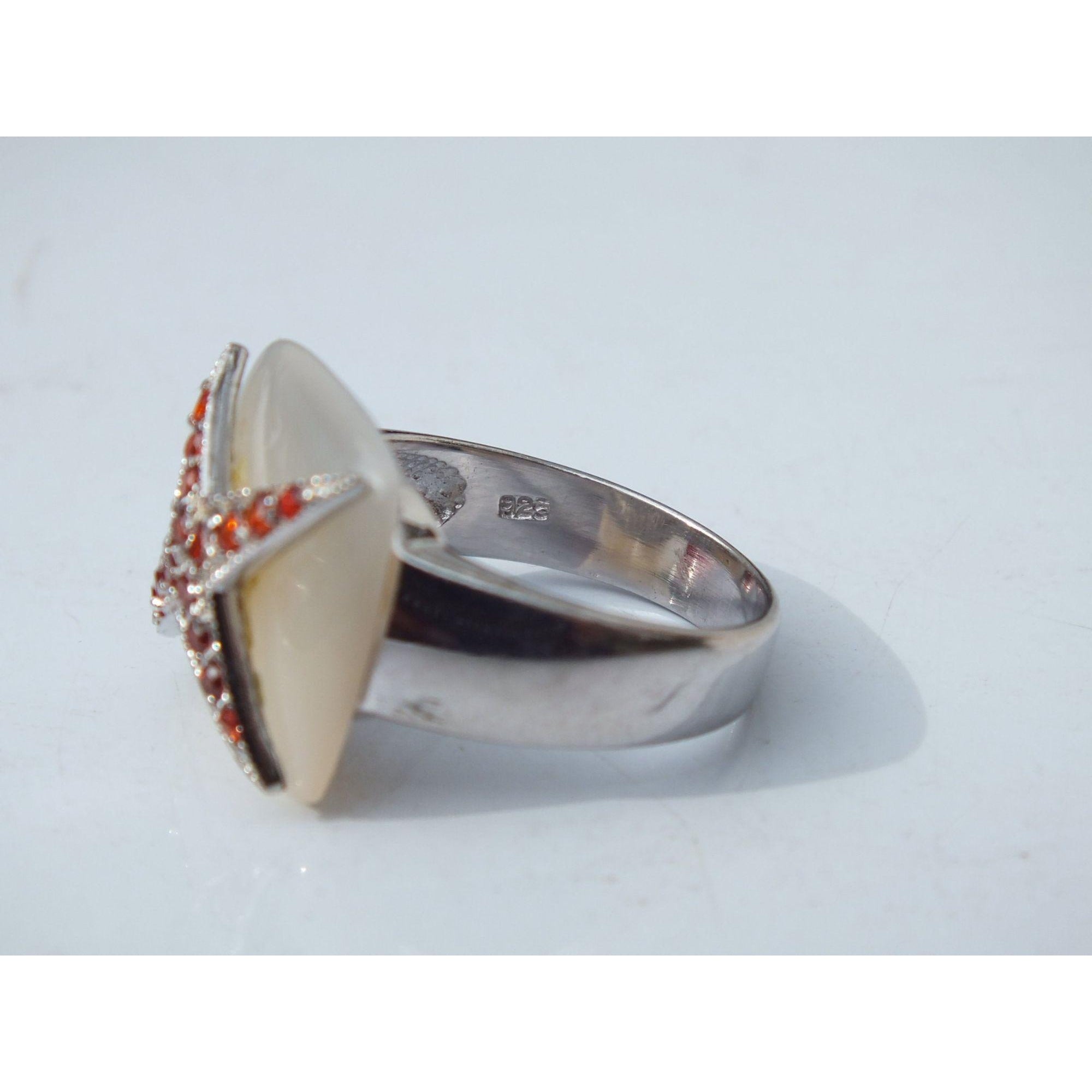 Sterling Silver Ring, 16 Small Spinel Gemstones, Size 8 1/2 – Treasuretique