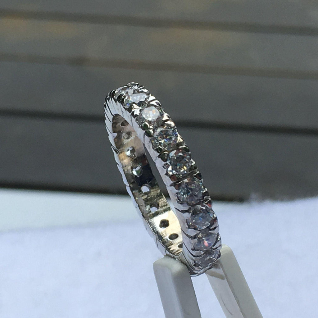 Love the look and sparkle of diamonds but want to pay a fraction of the price?